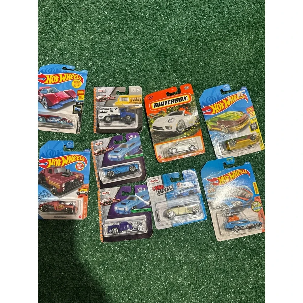 Hot Wheels Matchbox Maisto Diecast Car Lot 8pc VW Beetle Milk Truck Fantasy Cars